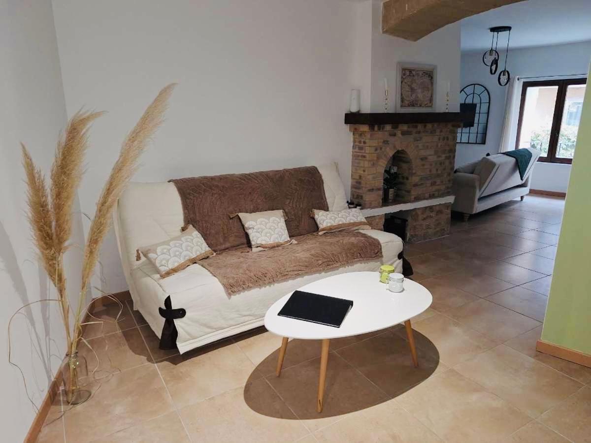 La Bonbonniere Gite De Charme Avec Jacuzzi Malaucène Exterior foto